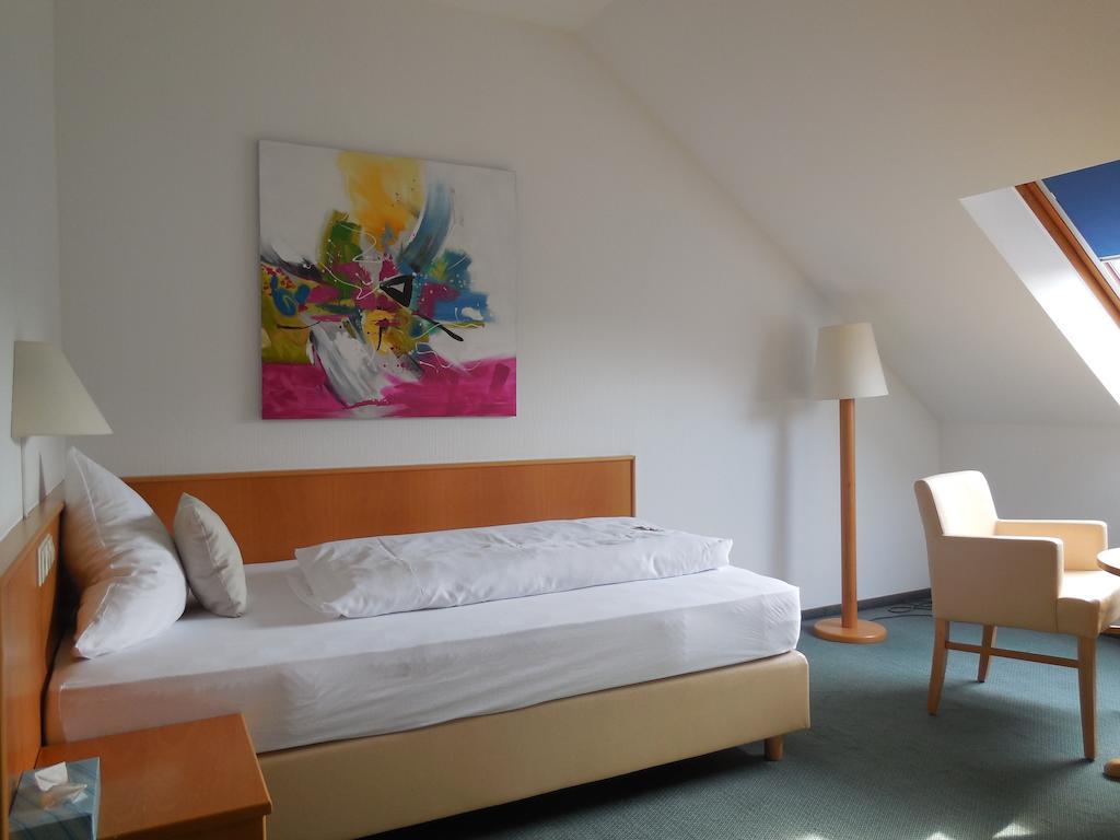 Hotel Schober Freiberg am Neckar Szoba fotó